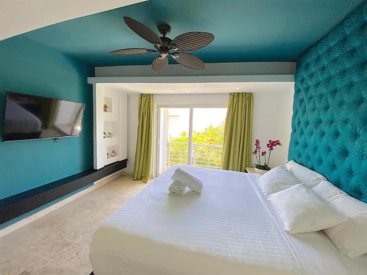 Deluxe Suites Chateau Del Mar - Swimming Pool And Jacuzzi - Bavaro Beach 蓬塔卡纳 多米尼加共和国