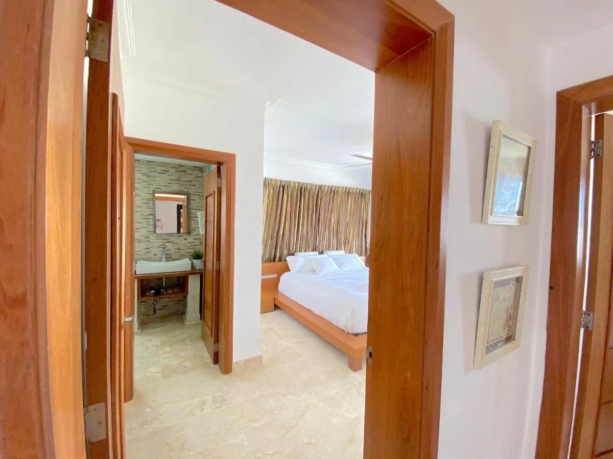 Deluxe Suites Chateau Del Mar - Swimming Pool And Jacuzzi - Bavaro Beach 蓬塔卡纳
