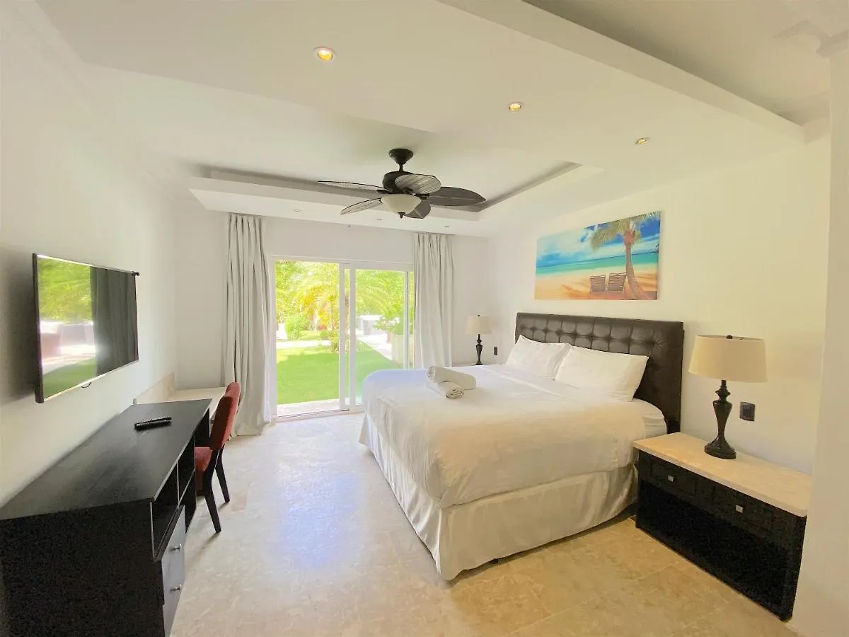 公寓式酒店 Deluxe Suites Chateau Del Mar - Swimming Pool And Jacuzzi - Bavaro Beach 蓬塔卡纳