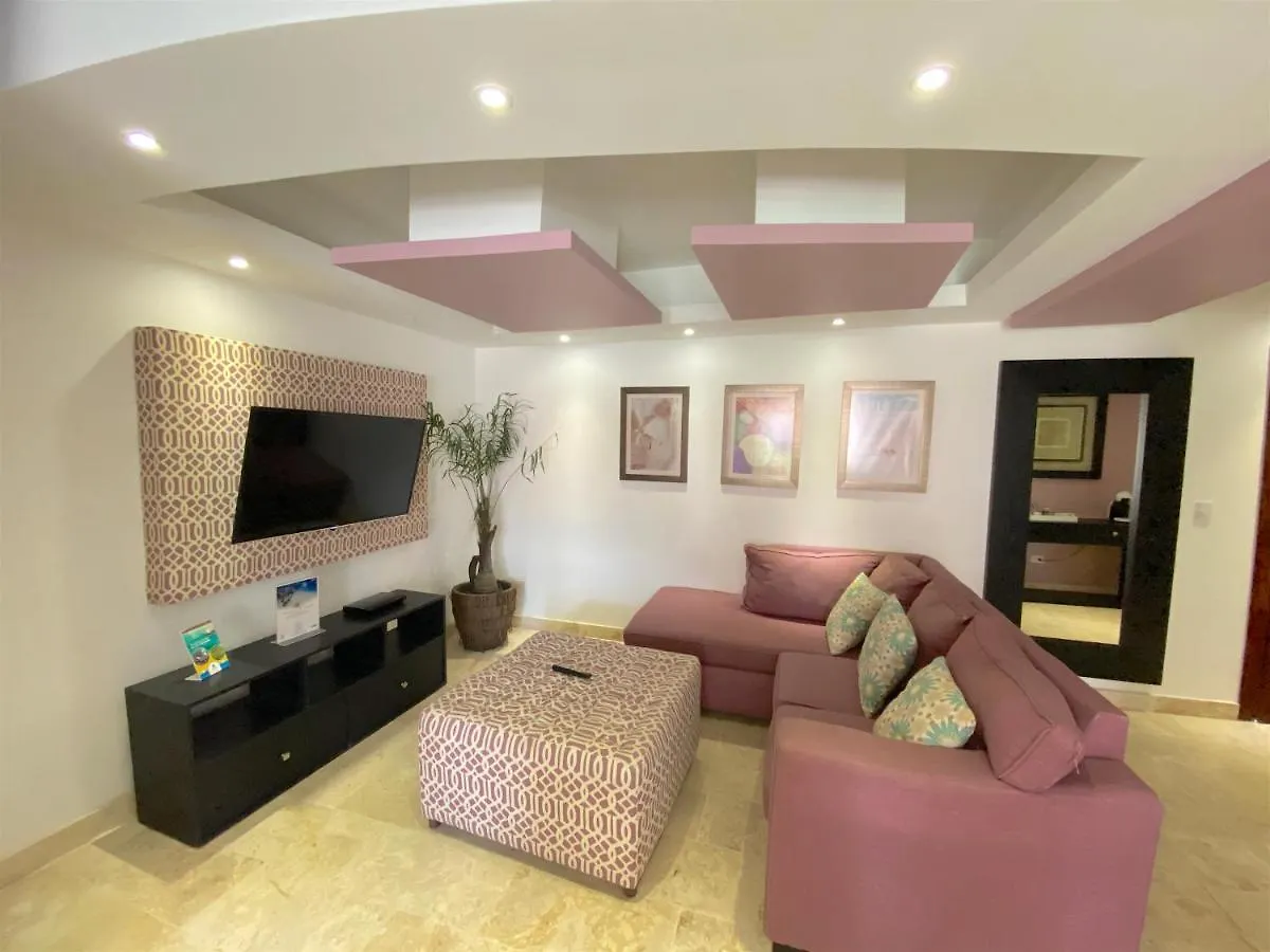 Deluxe Suites Chateau Del Mar - Swimming Pool And Jacuzzi - Bavaro Beach 蓬塔卡纳 公寓式酒店