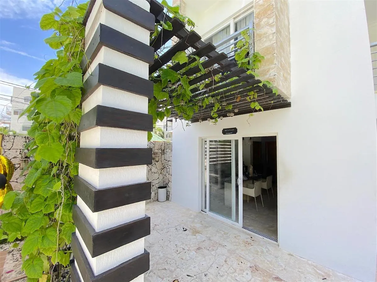 Deluxe Suites Chateau Del Mar - Swimming Pool And Jacuzzi - Bavaro Beach 蓬塔卡纳 公寓式酒店