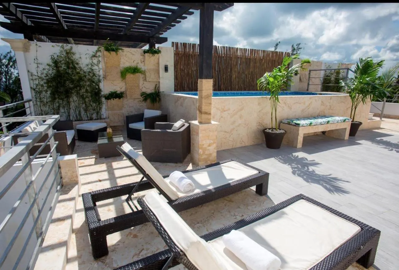 Deluxe Suites Chateau Del Mar - Swimming Pool And Jacuzzi - Bavaro Beach 蓬塔卡纳