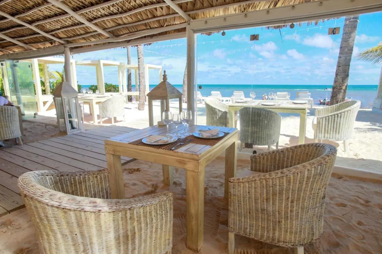 Deluxe Suites Chateau Del Mar - Swimming Pool And Jacuzzi - Bavaro Beach 蓬塔卡纳